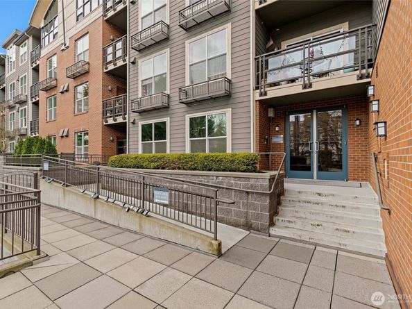 16275 NE 85th Street 311, Redmond WA 98052