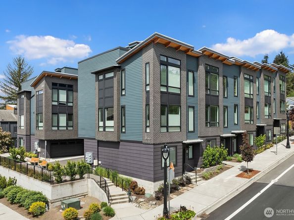 18513 104th Avenue NE D(4), Bothell WA 98011