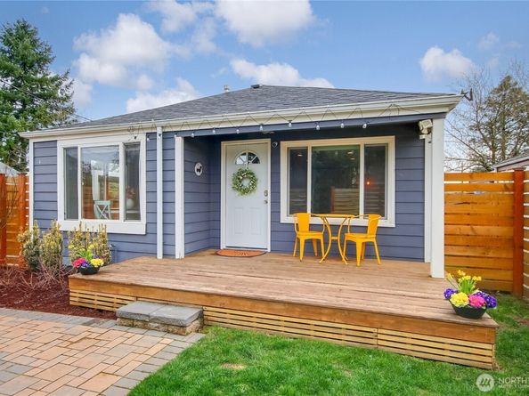 10644 2nd Place SW, Seattle WA 98146