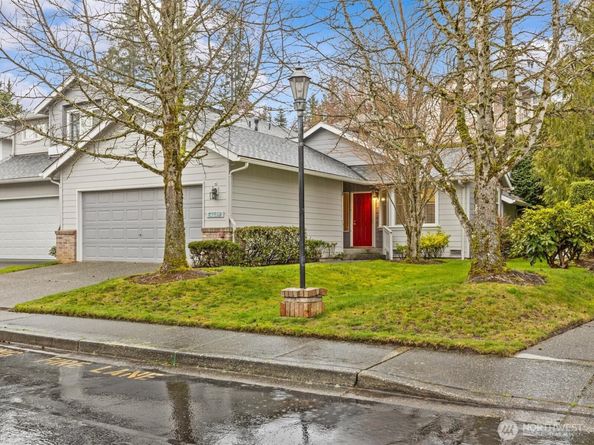 4227 Stonebridge Way, Lynnwood WA 98037