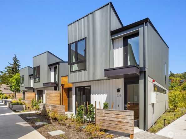 226 Canopy Path NW, Bainbridge Island WA 98110