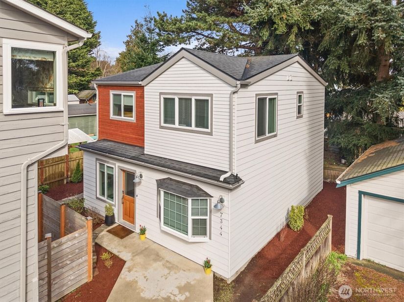 7344 23rd Avenue NW B, Seattle WA 98117