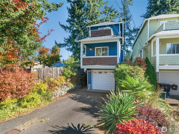 14348 Wallingford Avenue N, Seattle WA 98133