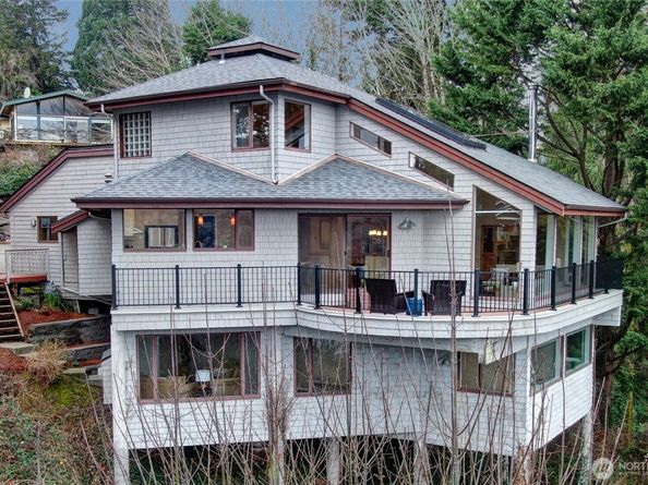 13542 40th Avenue NE, Seattle WA 98125