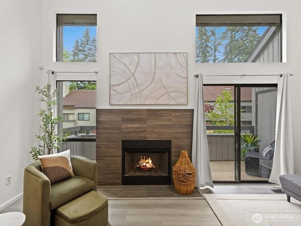 3506 108th Place NE 2, Bellevue WA 98004