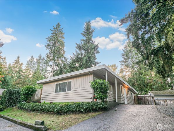 1126 NE 197th Court, Shoreline WA 98155