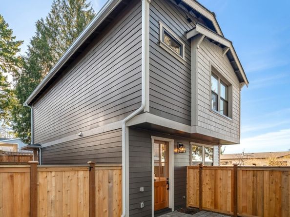 1919 3rd Street, Kirkland WA 98033