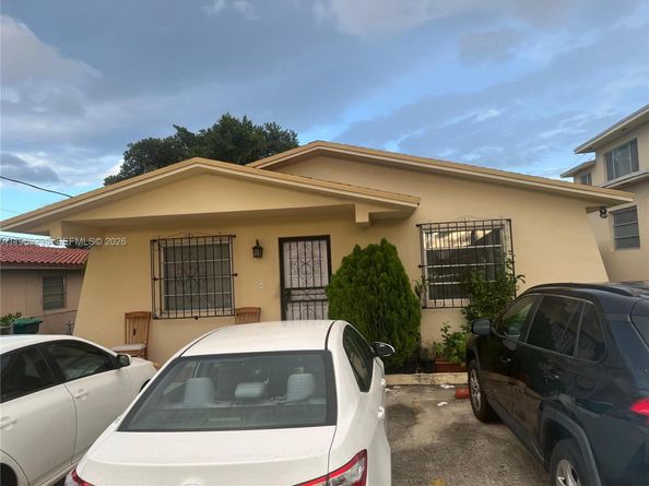 733 NW 33rd Ave, Miami FL 33125