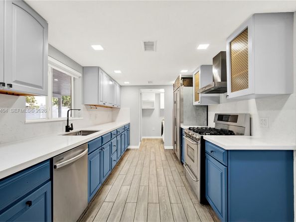 463 E 61st St, Hialeah FL 33013