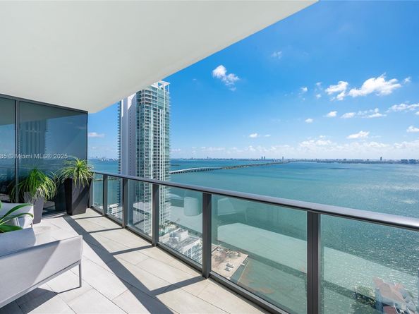 460 NE 28th St 3208, Miami FL 33137