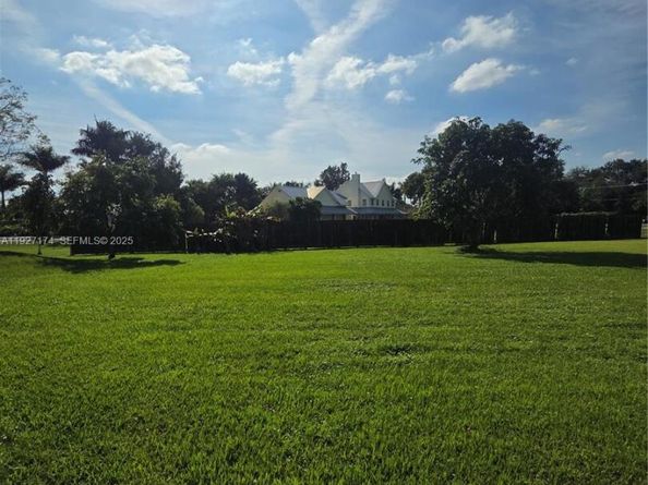 5221 SW 201st Ter, Southwest Ranches FL 33332