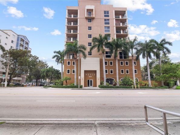 2650 SW 37th Ave 901, Miami FL 33133