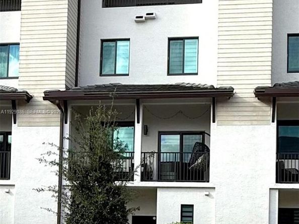 4654 NW 84th Ave, Doral FL 33166