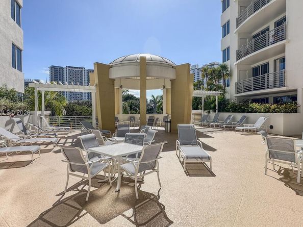 1830 Radius Dr 709, Hollywood FL 33020