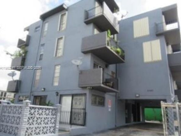 6580 W Flagler St 101, Miami FL 33144