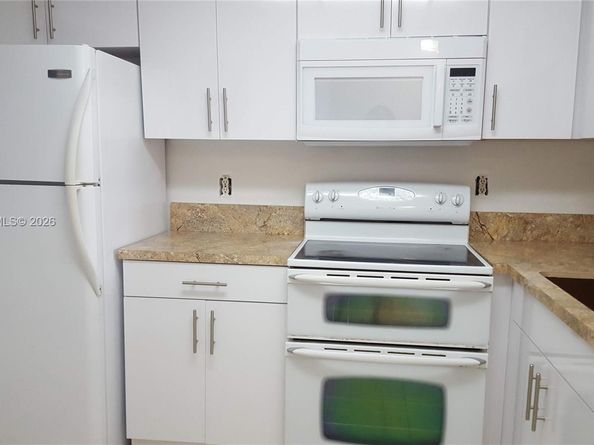 19701 SW 114th Ave 266, Miami FL 33157