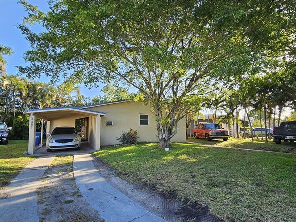 3451 NW 2nd St, Lauderhill FL 33311