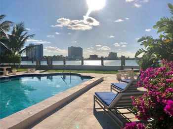 2250 Bay Dr