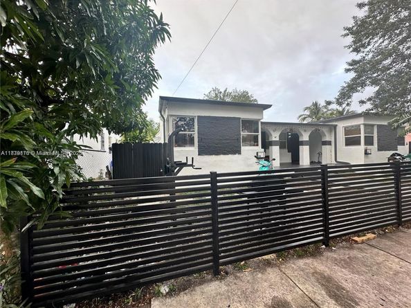 101 NW 68th Ter, Miami FL 33150