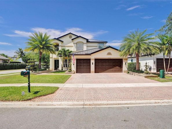 19323 SW 55th St, Miramar FL 33029