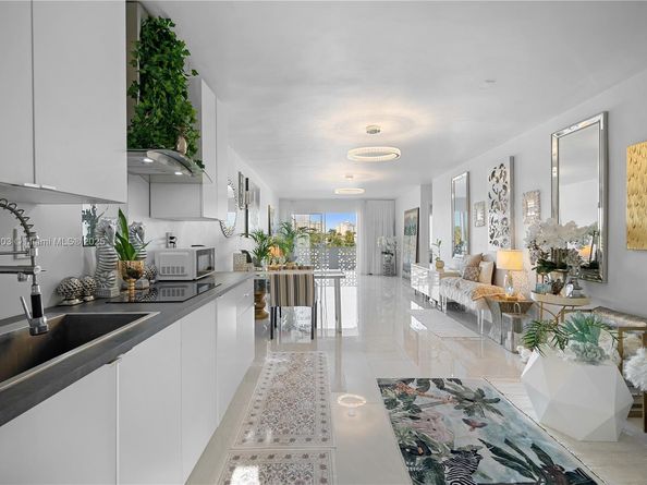 13105 Ixora Ct 302, North Miami FL 33181