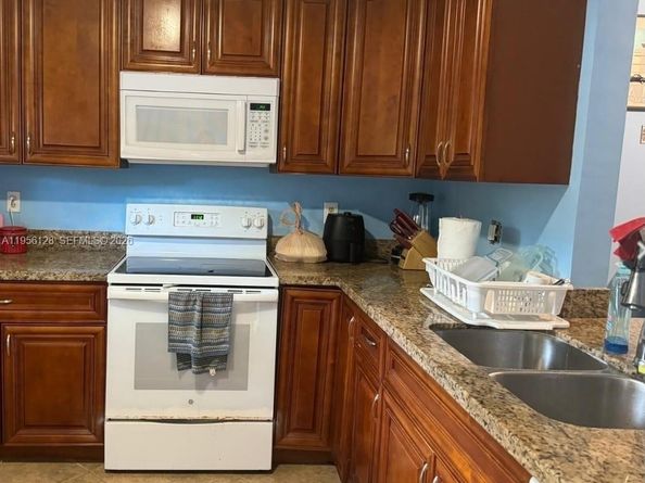 4321 NW 9th Ave 104, Deerfield Beach FL 33064