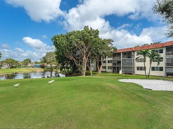 8930 S Hollybrook Blvd 210, Pembroke Pines FL 33025