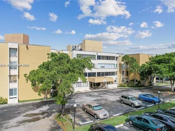 6901 SW 147th Ave 2E, Miami FL 33193