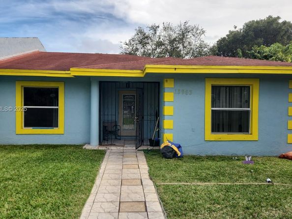 18963 SW 113th Ct, Miami FL 33157