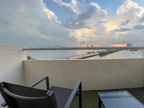 7904 West Dr 812, North Bay Village FL 33141