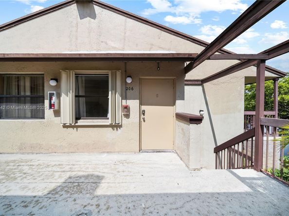 485 NW 210th St 206, Miami Gardens FL 33169