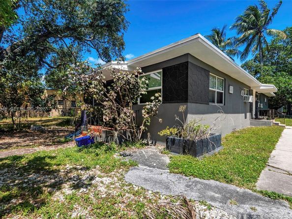 171 NW 70th St, Miami FL 33150