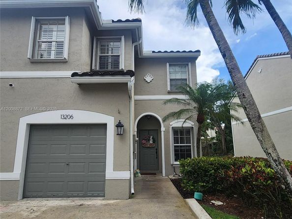 13206 NW 7th Pl, Plantation FL 33325