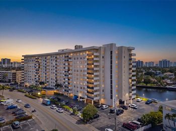 401 Golden Isles Dr