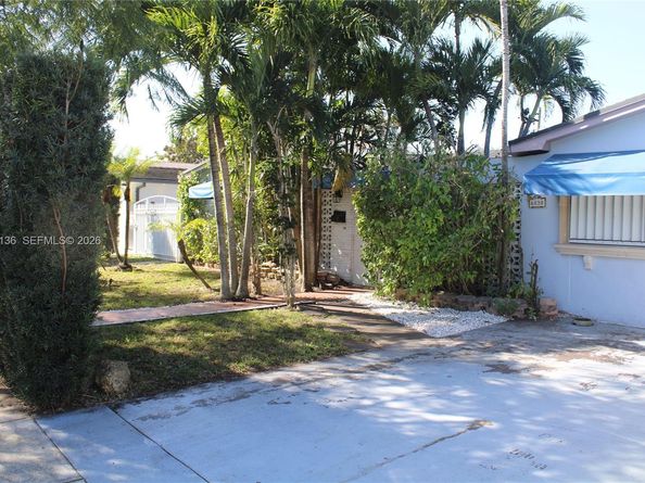 6030 SW 93rd Ct, Miami FL 33173