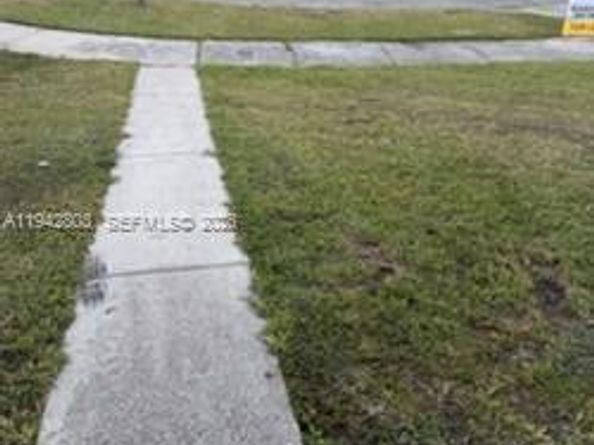 20610 SW 120th Pl, Miami FL 33177