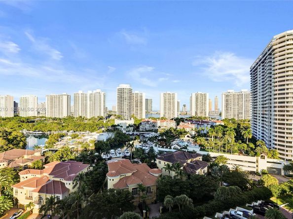 1000 W Island Blvd 1608, Aventura FL 33160