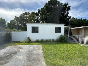 1812 NW 64th St