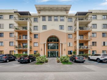 9340 Fontainebleau Blvd