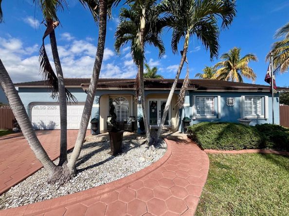 15201 SW 177th Ter, Miami FL 33187