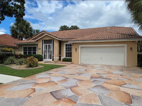 5112 NW 66th Ave, Lauderhill FL 33319