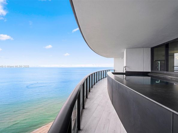 18555 Collins Ave 2105, Sunny Isles Beach FL 33160