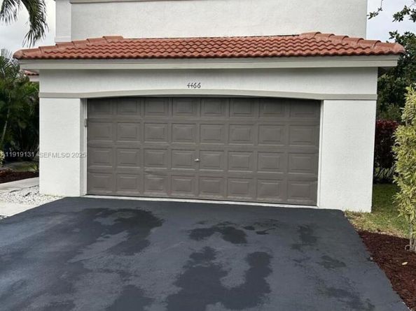 4466 Blossom Ln, Weston FL 33331