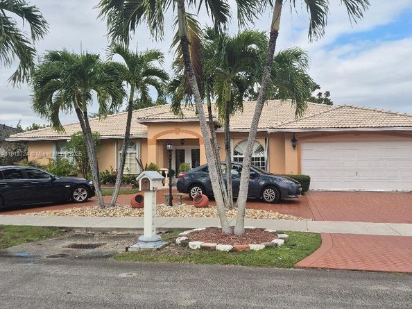 15319 SW 138th Ter, Miami FL 33196