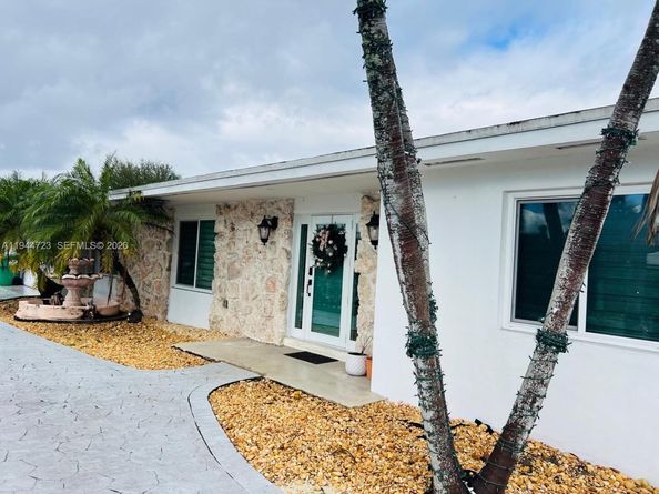 Undisclosed Address #A11944723, Miami FL 33157