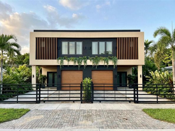 3021 SW 27th Street, Miami FL 33133