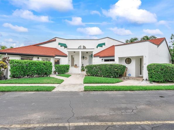 385 NW 36th Ave, Deerfield Beach FL 33442