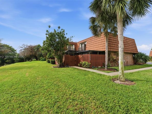 1172 SW 118th Ter, Davie FL 33325