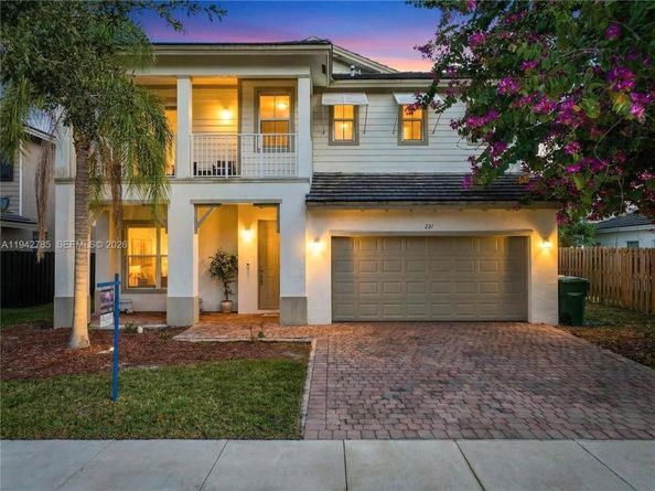 231 NE 33rd Ter, Homestead FL 33033