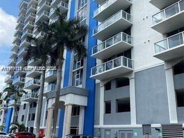 5077 NW 7th St 903, Miami FL 33126